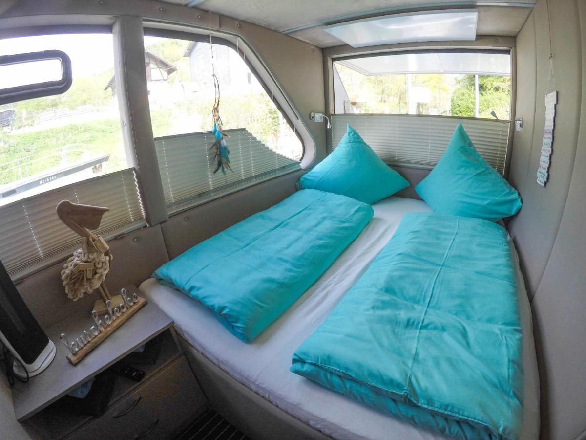 Botel Hausboot Schleuseninsel