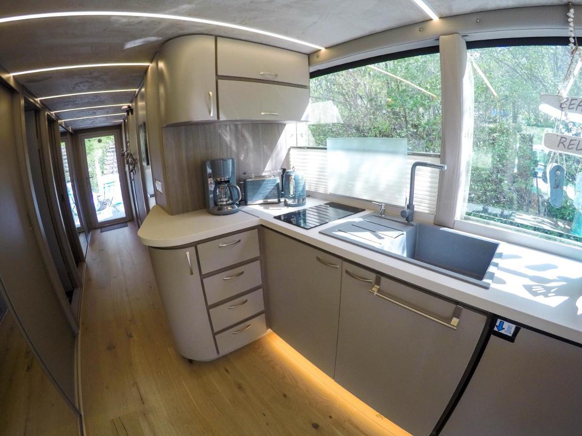 Botel Hausboot Schleuseninsel *