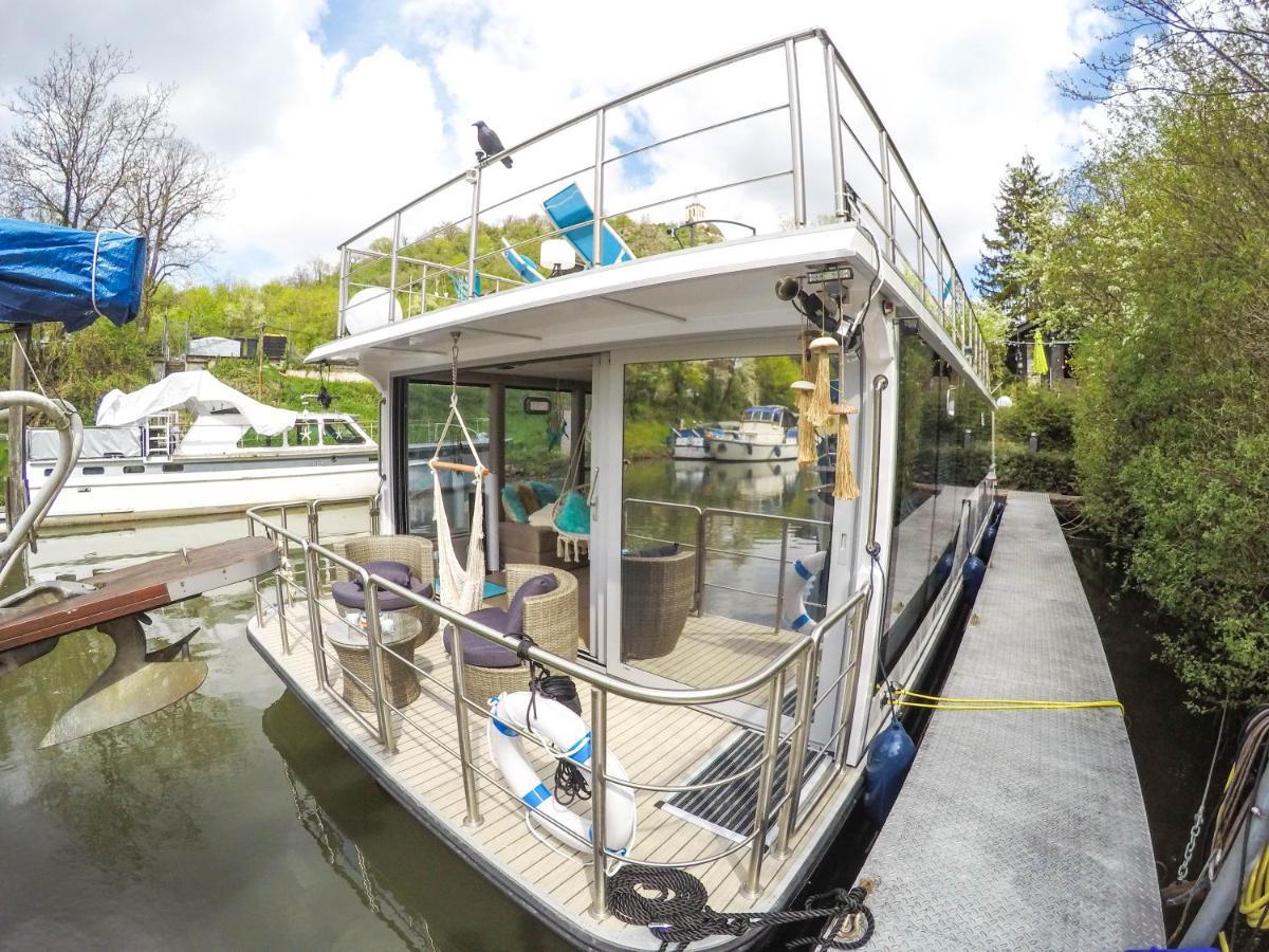 Hausboot Schleuseninsel * Lahnstein